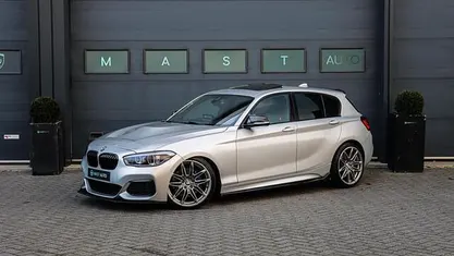 Occasion BMW M140 Executive 340 PK (250 kW) 2017 Grijs (metallic) Hatchback