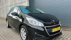 Zwart Gebruikt 2017 Peugeot 208 Active Hatchback | € 5.499 (Eerlijke prijs)