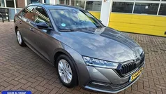 Gebruikt 2024 Skoda Octavia Ambition Hatchback | € 25.950 (Eerlijke prijs)