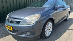 Grijs Gebruikt 2006 Opel Astra Cabriolet Cosmo Cabriolet | € 2.749 (Eerlijke prijs)