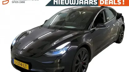 Zwart Gebruikt 2020 Tesla Model 3 Performance Sedan | € 27.290 (Eerlijke prijs)