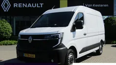 Wit Gebruikt 2024 Renault Master Van | € 35.995 (Eerlijke prijs)