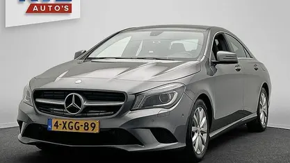 Grijs Occasion 2014 Mercedes CLA180 Edition Sedan | € 13.945 (Eerlijke prijs)