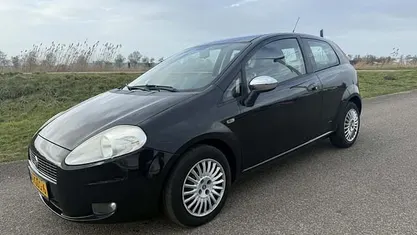 Occasion Fiat Grande Punto Dynamic 77 PK (56 kW) 2008 Zwart Hatchback
