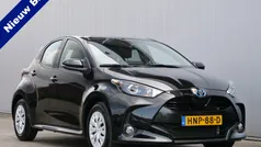 Zwart Nieuw 2024 Toyota Yaris Hybrid Active Hatchback | € 23.950 (Eerlijke prijs)