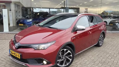 Occasion 2018 Toyota Auris Hybrid Stationwagen | € 16.845 (Eerlijke prijs)