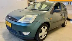 Groen, metallic lak Gebruikt 2002 Ford Fiesta Hatchback | € 1.295 (Eerlijke prijs)