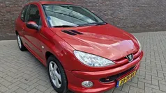Rood Gebruikt 2006 Peugeot 206 Hatchback | € 1.795 (Eerlijke prijs)