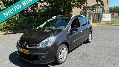 Gebruikt 2008 Renault Clio GrandTour Dynamique Stationwagen | € 1.299 (Eerlijke prijs)