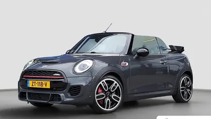 Grijs Occasion 2019 Mini John Cooper Works Cabriolet Cabriolet | € 29.895 (Eerlijke prijs)