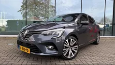 Grijs Gebruikt 2021 Renault Clio V Initiale Paris Hatchback | € 17.900 (Goede deal)