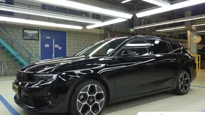 Gebruikt 2025 Opel Astra Stationwagen | € 31.895 (Eerlijke prijs)