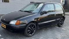 Zwart Gebruikt 1998 Toyota Starlet Hatchback | € 1.999 (Eerlijke prijs)