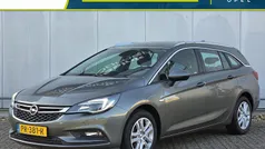 Grijs Gebruikt 2017 Opel Astra Business Stationwagen | € 10.735 (Eerlijke prijs)