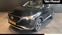 Zwart Gebruikt 2020 MG ZS Luxury Sedan | € 15.995 (Eerlijke prijs)