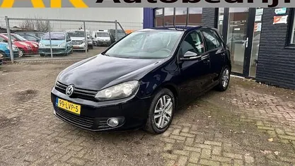 Zwart Gebruikt 2010 VW Golf VI Hatchback | € 4.249 (Eerlijke prijs)