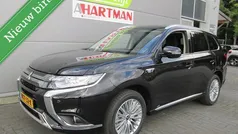 Zwart Gebruikt 2020 Mitsubishi Outlander SUV | € 22.685 (Goede deal)