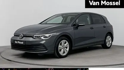 Occasion VW Golf VIII Business 131 PK (96 kW) 2022 Grijs Hatchback