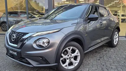 Grijs Gebruikt 2022 Nissan Juke N-Connecta SUV | € 21.745 (Eerlijke prijs)