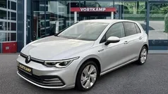 Gebruikt 2022 VW Golf VIII Style Hatchback | € 23.950 (Goede deal)