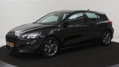 Gebruikt 2021 Ford Focus ST-Line Hatchback | € 14.700 (Eerlijke prijs)