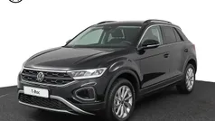 Zwart Nieuw 2025 VW T-Roc Edition SUV | € 41.100 (Goede deal)
