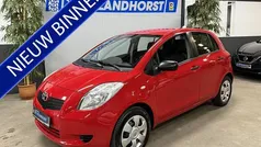Rood Gebruikt 2008 Toyota Yaris Hatchback | € 3.995 (Eerlijke prijs)