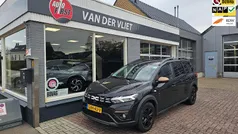 Gebruikt 2024 Dacia Jogger Extreme MPV | € 27.950 (Eerlijke prijs)
