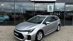 Gebruikt 2025 Suzuki Swace Style Stationwagen | € 35.995 (Eerlijke prijs)