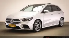 Grijs Gebruikt 2022 Mercedes B200 AMG line MPV | € 32.900 (Eerlijke prijs)