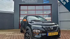 Zwart Gebruikt 2023 Dacia Spring Comfort Plus Hatchback | € 12.995 (Eerlijke prijs)