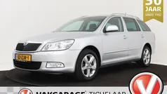 Grijs, metallic lak Gebruikt 2013 Skoda Octavia Business Line Stationwagen | € 6.999 (Goede deal)