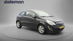 Gebruikt 2011 Opel Corsa Cosmo Hatchback | € 1.845 (Super prijs)