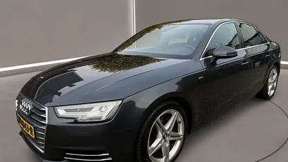 Grijs (metallic) Occasion 2017 Audi A4 S-Line Sedan | € 17.450 (Eerlijke prijs)