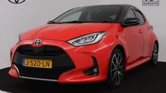 Rood Gebruikt 2020 Toyota Yaris Hybrid Edition Hatchback | € 21.445 (Eerlijke prijs)