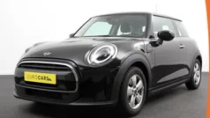 Gebruikt 2022 Mini Cooper Essential Hatchback | € 22.890 (Eerlijke prijs)
