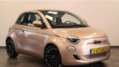 Gebruikt 2022 Fiat 500e La Prima Hatchback | € 23.450 (Eerlijke prijs)