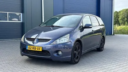Blauw Occasion 2005 Mitsubishi Grandis Intense MPV | € 950 (Goede deal)