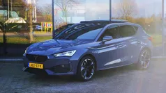 Grijs (metallic) Gebruikt 2022 Cupra Leon Hatchback | € 27.900 (Eerlijke prijs)
