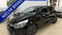 Zwart Gebruikt 2014 Renault Clio IV Night&Day Hatchback | € 7.995 (Eerlijke prijs)