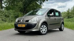 Beige Gebruikt 2010 Renault Grand Modus Expression MPV | € 3.989 (Eerlijke prijs)