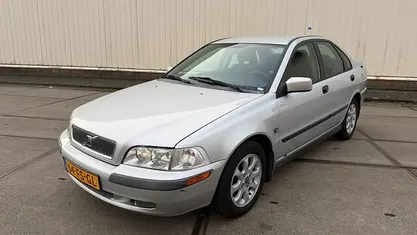 Grijs Gebruikt 2000 Volvo S40 Sedan | € 1.599 (Eerlijke prijs)