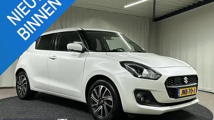 Gebruikt 2022 Suzuki Swift Style Hatchback | € 15.700 (Eerlijke prijs)