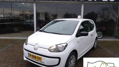 Gebruikt 2014 VW up! Groove Hatchback | € 3.850 (Goede deal)
