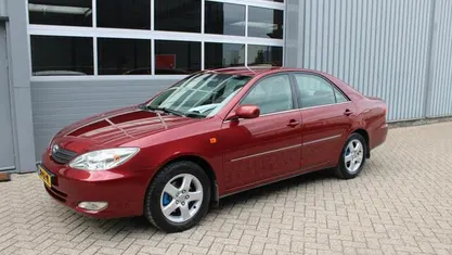 Rood Gebruikt 2003 Toyota Camry Sol Sedan | € 8.950 (Eerlijke prijs)
