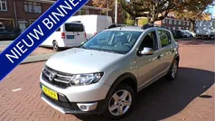 Gebruikt 2016 Dacia Sandero Lauréate Hatchback | € 8.644 (Eerlijke prijs)