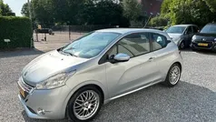 Grijs Gebruikt 2012 Peugeot 208 Envy Hatchback | € 5.995 (Eerlijke prijs)