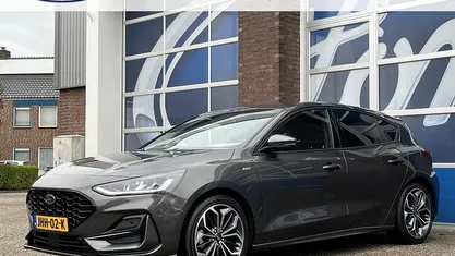 Gebruikt 2024 Ford Focus ST-Line Hatchback | € 26.450 (Eerlijke prijs)