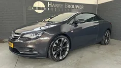 Grijs Gebruikt 2016 Opel Cascada Cabriolet | € 15.799 (Eerlijke prijs)