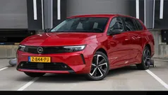 Rood Gebruikt 2024 Opel Astra Edition Stationwagen | € 28.995 (Goede deal)